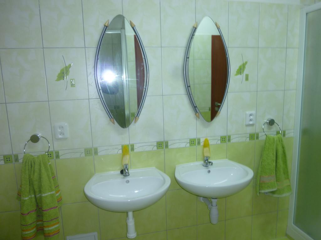 Guest House U Zlatého Jelena Žinkovy Extérieur photo